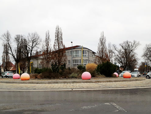 Kreiselkunstwerk von Matthias in Saarlandstraße - Berliner Straße in Oranienburg