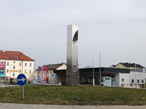 Kunst im Kreisverkehr in Packer Straße - Trixner Straße - B70 - B82 in Völkermarkt in Österreich