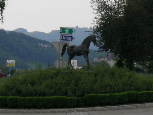 Kreiselkunstwerk in Bernstrasse - Rösliweg - Gländstrasse in Rothrist 
