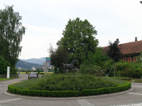 Kreiselkunstwerk in Bernstrasse - Rösliweg - Gländstrasse in Rothrist 