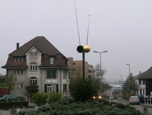 Kreiselkunstwerk in Alte Winterthurerstr - Opfikonerstr - Bahnhofstr in Wallisellen 