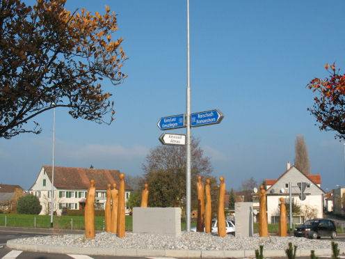 Kreiselkunstwerk in Hauptstrasse in Güttingen 