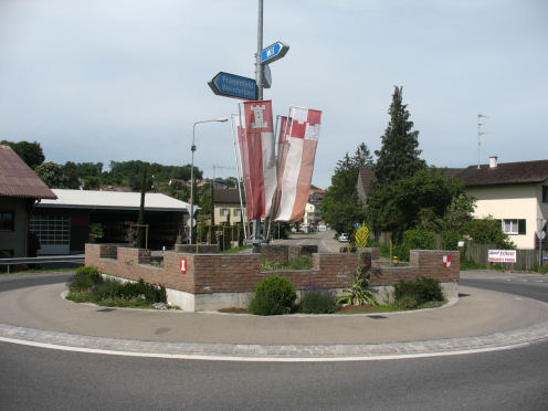 Kreiselkunstwerk in Bergerstrasse - Bürglenstrasse - Weinfelderstrasse in Berg-Mauren 