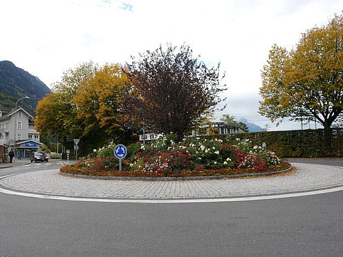 Kreiselkunstwerk in Rugenparkstrasse - General Guisanstrasse in Interlaken 