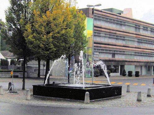 Kreiselkunstwerk in Ã„ulestr. - Lettstr. in Vaduz (Liechtenstein) 