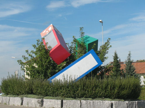 Kreiselkunstwerk in Wilerstrasse - Toggenburgerstrasse - Flawilerstrasse in Flawil 