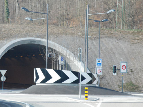 Kreiselkunstwerk in Staffeleggstrasse bei Küttigen 