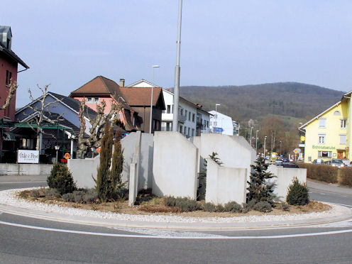 Kreiselkunstwerk in Bahnhofstrasse -Aarauerstrasse - Bruggerstrasse -Lenzburgerstrasse in Wildegg  