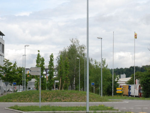 Kreiselkunstwerk in Industriestrasse - Furttalstrasse - Rotzenbühlstrasse in Spreitenbach 