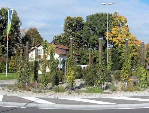 Kreiselkunstwerk in Thundorferstrasse - Talstrasse - Obere Weinackerstrasse in Frauenfeld 