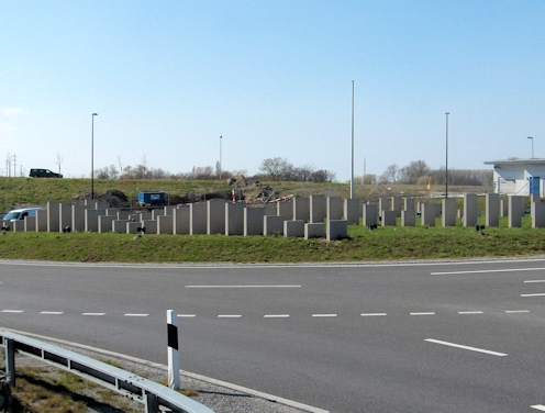 Kreiselkunstwerk in A7 in Kreuzlingen 