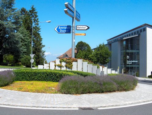 Kreiselkunstwerk in Kesswilerstrasse - Dozwilerstrasse - Romanshornerstrasse - Seestrasse in Uttwil 