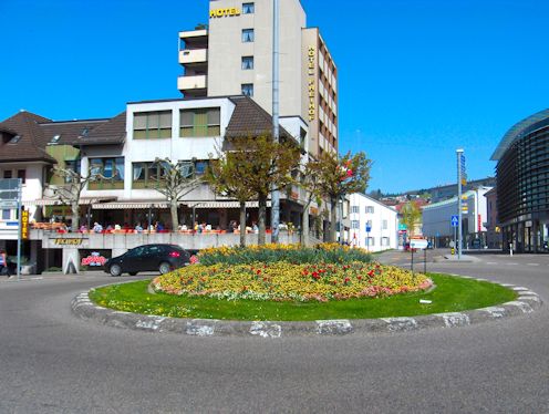 Kreiselkunstwerk in Zürcherstrasse - Obere Bahnhofstrasse - Lerchenfeldstrasse in Wil 