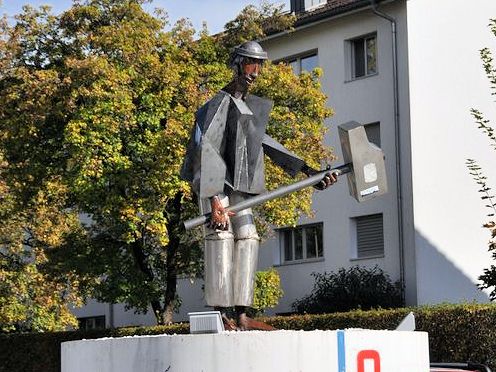 Kreiselkunstwerk in in Gossau 