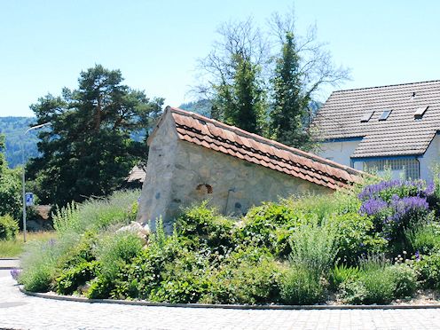 Kreiselkunstwerk in Zentralstrasse - Bahnhofsstrasse in Wettingen 