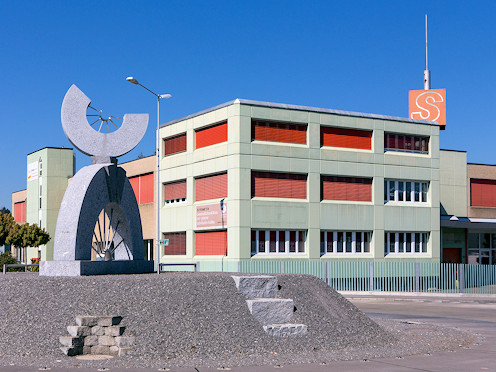 Kreiselkunstwerk in Pfaffenauerstrasse - Hauptstrasse - Oberdorfstrasse in Reiden 