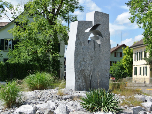 Kreiselkunstwerk in in Russikon 