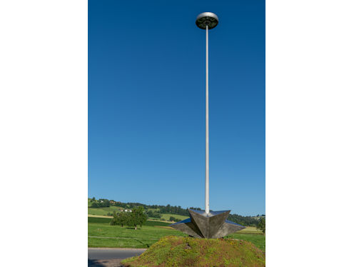 Kreiselkunstwerk in Kantonsstrasse - Guido A. Zäch Strasse - Kantonsstrasse - Hofmatt in Nottwil 