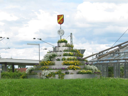 Kreiselkunstwerk in Bahnhofstrasse - Bissinger Str. in Tamm bei Ludwigsburg 