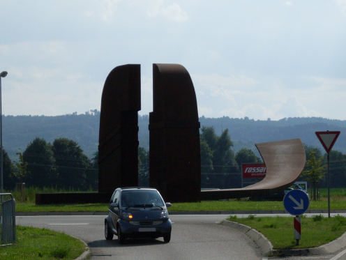 Kreiselkunstwerk in Tuscaloosaplatz - Stuttgarter Strasse in Schorndorf 