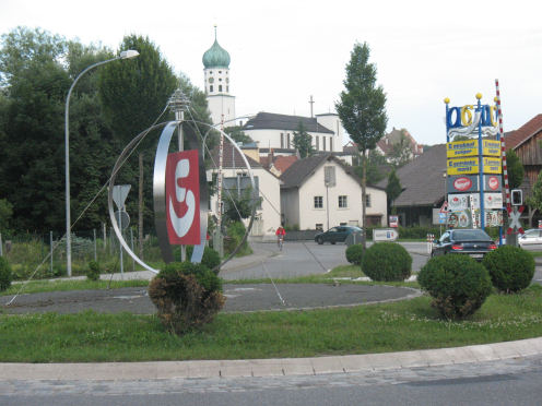 Kreiselkunstwerk in Meßkircherstrasse - Nellenbadstrasse in Stockach 