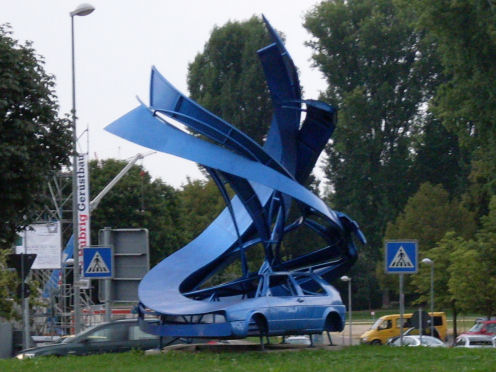 Kreiselkunstwerk in Locher Str. - Nördliche Ringstraße in Göppingen 