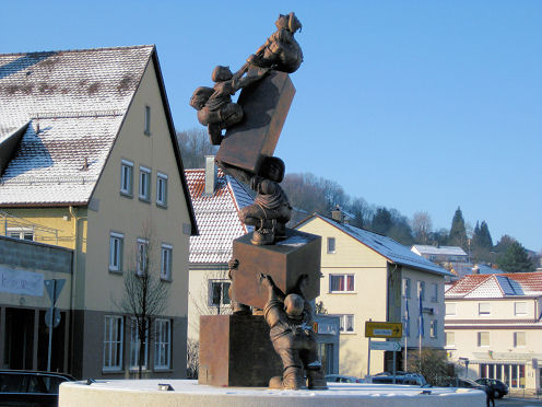 Kreiselkunstwerk in Gmünder Str. - Hauptstraße - Poststraße - Böbinger Str. in Heubach 