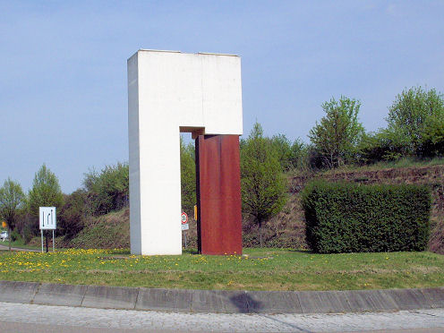Kreiselkunstwerk in Ellwanger Str. - L1029 in Aalen-Wasseralfingen 