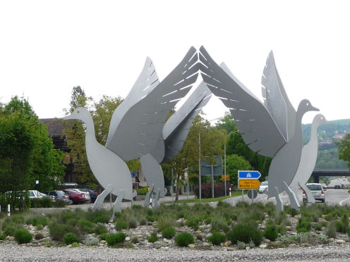 Kreiselkunstwerk in Im Rebacker - Hauptstrasse (B3) in Eimeldingen (bei Weil am Rhein) 