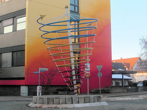 Kreiselkunstwerk in Karl-Friedrich-Straße - Neustraße - Mundinger Str. in Emmendingen 