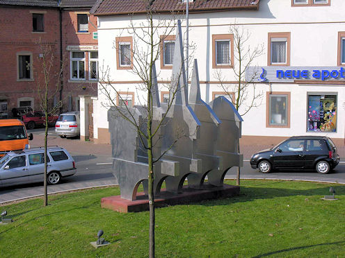 Kreiselkunstwerk in Hochstraße - Rüdesheimer Str. in Bad Kreuznach 