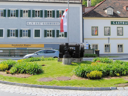 Kreiselkunstwerk in Bruck an der Muhr in Niederösterreich 