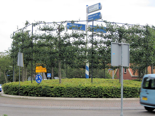 Kreiselkunstwerk in bei Egmond aan Zee in Holland 