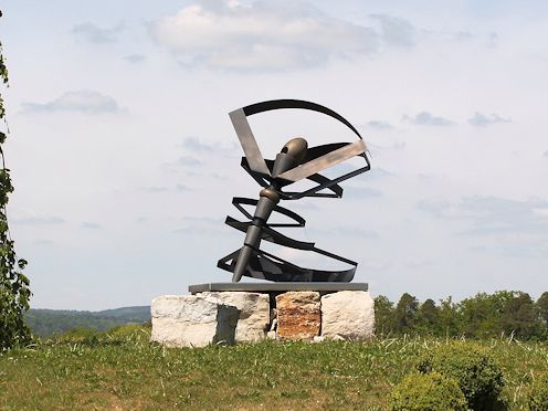 Kreiselkunstwerk in K 1015 - K 1060 in Renningen-Malmsheim 