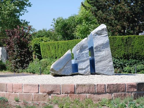 Kreiselkunstwerk in Vitrolles-Ring - Zillerring in Mörfelden-Walldorf 