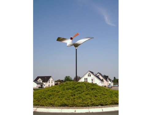 Kreiselkunstwerk in Am Strümper Busch / Am Buschend / Heinrich-Heine-Straße in Meerbusch-Strümp 