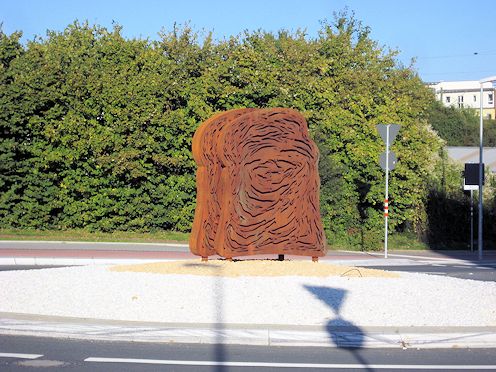 Kreiselkunstwerk in Prof.-Wagner-Straße in Friedrichsdorf 