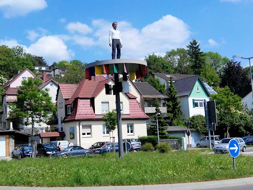 Kreiselkunstwerk in Talstraße - Neustädter Straße in Waiblingen 