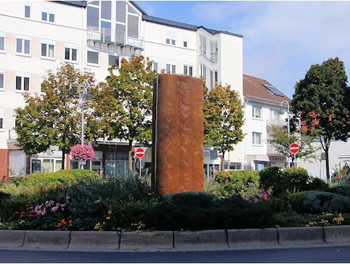 Kreiselkunstwerk in Lutherplatz in Langen 