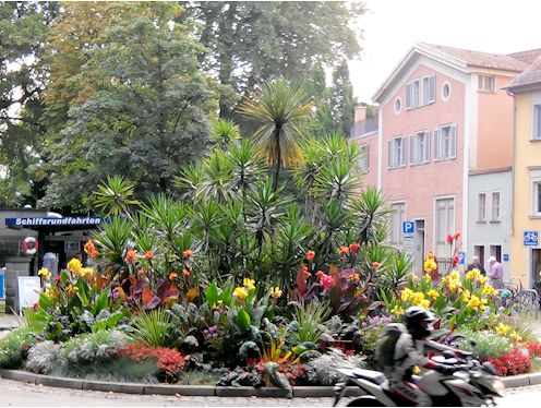 Kreiselkunstwerk in Auf dem Wall - Chelles-Allee - Zwanzigerstraße - Schmiedgasse in Lindau 