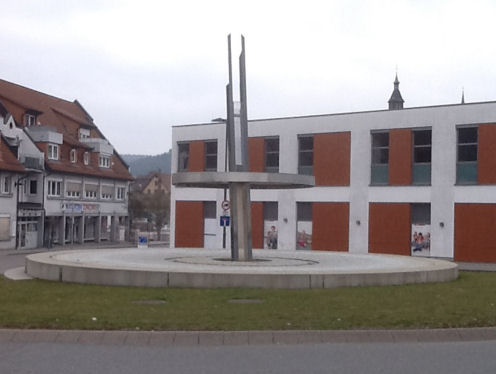 Kreiselkunstwerk in Freudenstädter Strasse - Grafenwiesenstraße in Nagold 