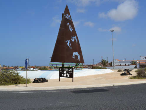 Kunst im Kreisverkehr auf Fuerteventura