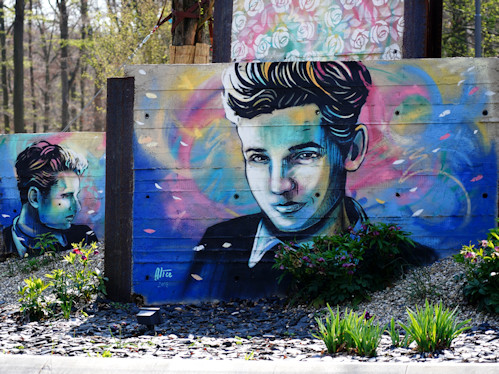 Kunst im Kreisverkehr in Raunheim